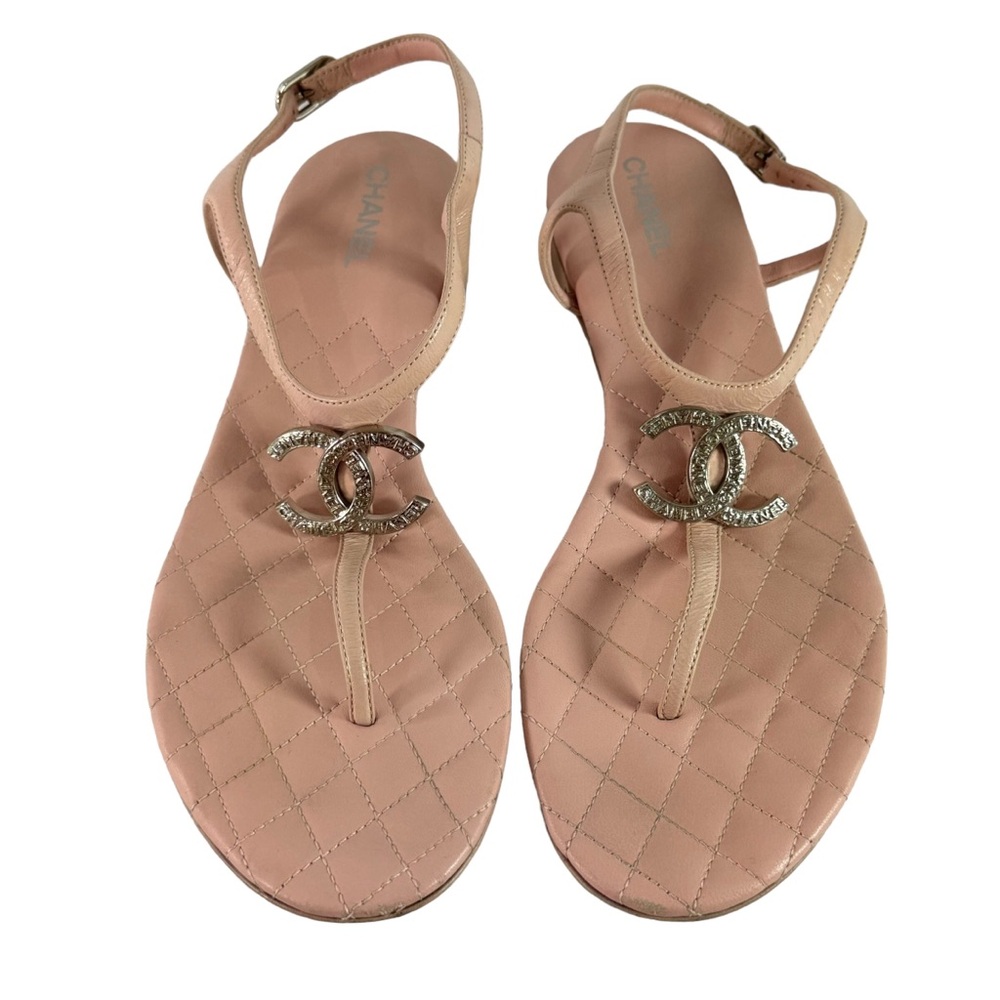 CHANEL Pink Quilted Leather Diamond Beach CC Quilted Thong Ankle Strap 37-7US